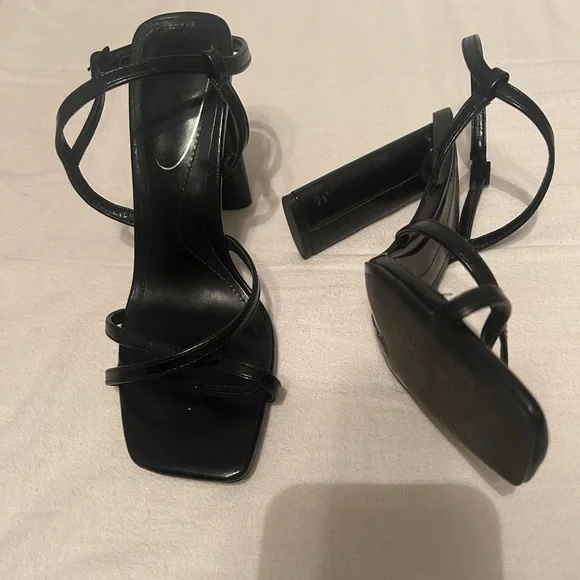 Zara Shoes Zara Square Toe Strappy Black Block Heels Poshmark